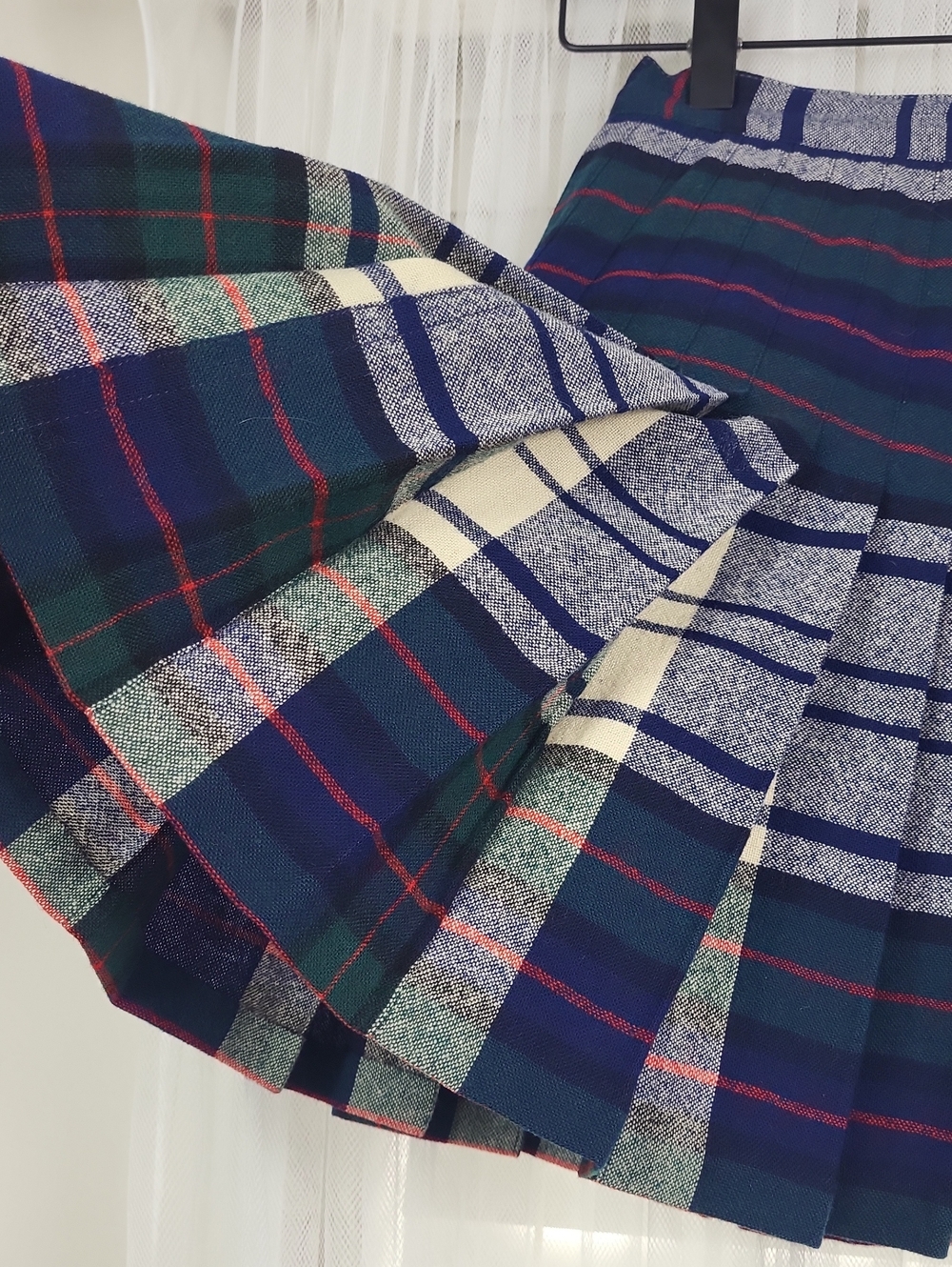 Vintage Pendleton reversible 100% wool Pleated Mini Skirt. Size S